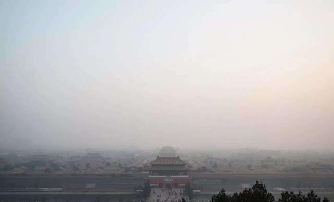 Северный Китай усиливает меры противодействия смогу