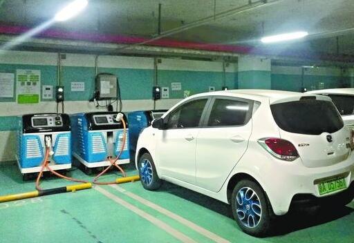 Мобильное зарядное устройство для электрических автомобилей появилось в пекинских микрорайонах