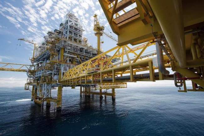 Саудовская Аравия объявила о возобновлении экспорта нефти через Баб-эль-Мандебский пролив