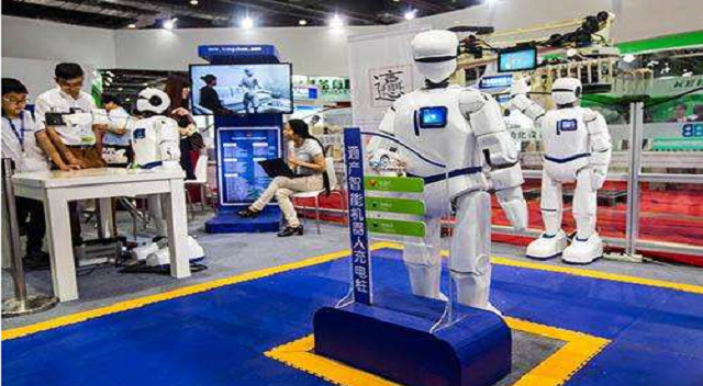 В Пекине стартовали международные соревнования Robot Challenge
