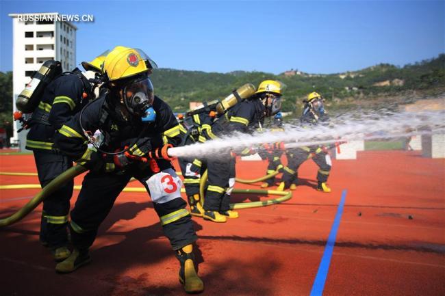 Учения противопожарной службы в городе Сямэнь 