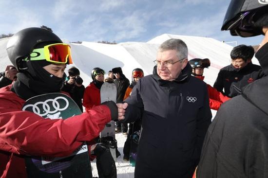 Председатель МОК проверил подготовку к зимней Олимпиаде 2022 г.