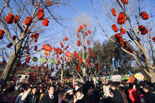 Пекинские парки приняли 2,3 млн посетителей в период праздника Весны