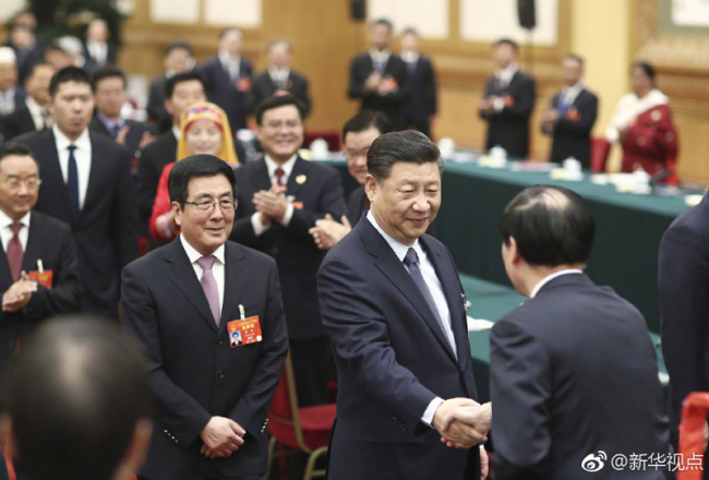  Си Цзиньпин принял участие в панельной дискуссии с депутатами ВСНП от провинции Ганьсу 