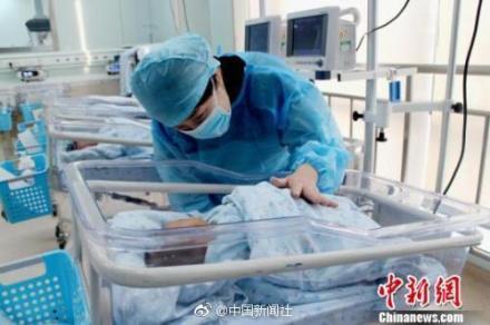 Китай интегрирует системы страхования, чтобы защитить права женщин