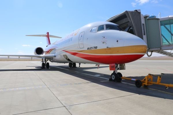 Китайские авиалайнеры ARJ21 используются для перелетов между большим количеством городов