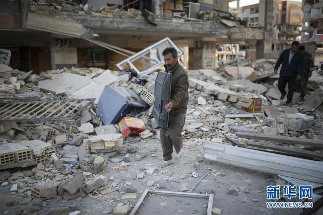 ایران اور عراق کے سرحدی علاقے میں ہونے والے زلزلے سے ایران میں کم از کم چار سو پینتالیس افراد ہلاک