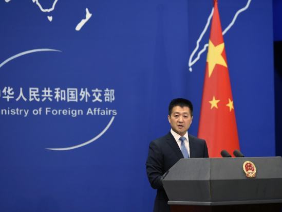 چین کو امید ہے کہ بھارت اور پاکستان صبروتحمل سے کام لیتے ہوئے بات چیت کا آغاز کریں گے،چینی وزارت خارجہ