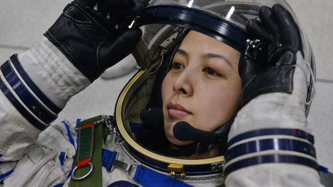 Wang Yapingn në stërvitjen për fluturimin kozmik, më 8 maj 2013/ VCG