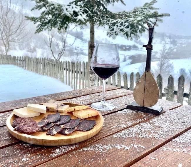 Shija e dimrit Foto Facebook nga Hotel Alpin Lepushe