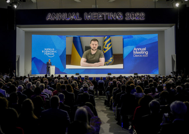 Presidentin ukrainas Volodymyr Zelenskyy mban fjalim në Forumin Ekonomik Botëror 2022 në Davos(Foto:VCG)