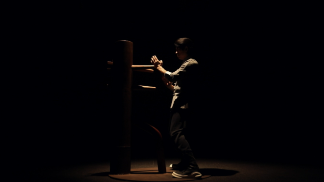 Wing Chun, një ndër stilet tradicionale jugore të grushtimit, ka një objekt druri në formë njerëzore.CGTN Photo