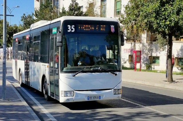 Transporti urban ne Tirane (Foto Rtsh)