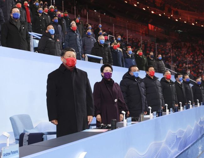 Οι ηγέτες του Κομμουνιστικού Κόμματος της Κίνας και του κράτους, Σι Τζινπίνγκ, Λι Κετσιάνγκ, Λι Τζανσού, Γουάνγκ Γιάνγκ, Γουάνγκ Χουνίνγκ, Τζάο Λετζί και Γουάνγκ Τσισάν, παρευρίσκονται στην τελετή λήξης των Χειμερινών Παραολυμπιακών Αγώνων Πεκίνο 2022 στο Εθνικό Στάδιο στο Πεκίνο, πρωτεύουσα της Κίνας, 13 Μαρτίου 2022 (φωτογραφία/Xinhua)