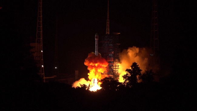 Kina uspešno lansirala satelit „Tianlian II-03”