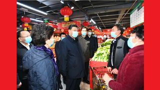 بازدید رهبر چین از سوپرمارکت و توجه وی به زندگی روزمره مردم