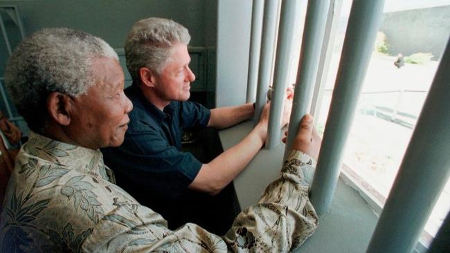 حراج کلید سلول زندان ماندلا در بریتانیا خشم آفریقای جنوبی را برانگیختا
