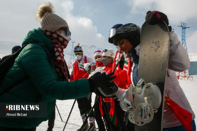 سفیر چین برای دیدار با کاروان ایرانی در پارالمپیک زمستانی پکن به پیست اسکی دیزین رفت