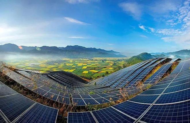قدرة الصين المركبة للطاقة المتجددة تتجاوز 1 مليار كيلوواط