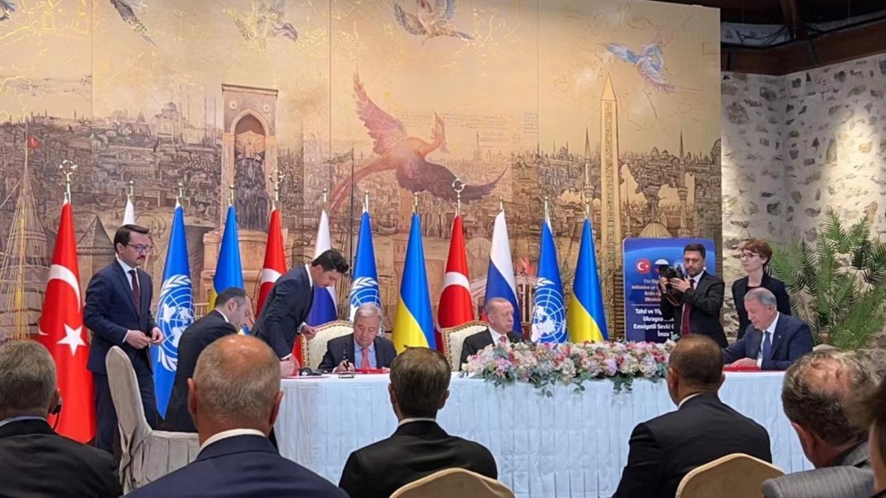 امضای توافقنامه ایجاد کریدور غلات بین روسیه و اوکراین در ترکیها