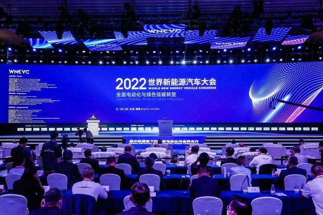 لی که‌چیانگ: سیاست حمایتی چین از صنعت خودروهای انرژی‌ نو مطابق با مقررات بین‌المللی استا