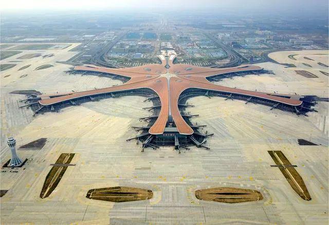 فرودگاه «داکسینگ» پکن پروازهای باری بین‌المللی را از سر گرفتا