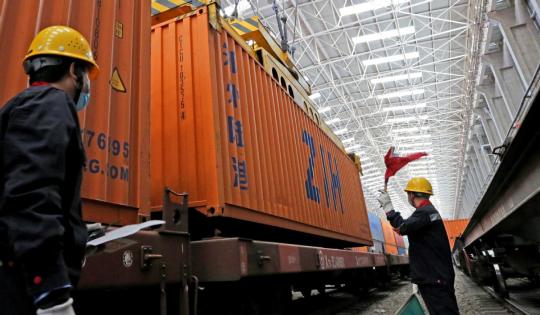 رشد شگفت‌انگیز تجارت خارجی شین‌ جیانگ در 8 ماه ابتدایی امسالا