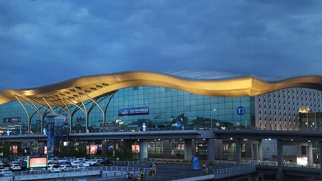 Która prowincja w Chinach ma najwięcej lotnisk?