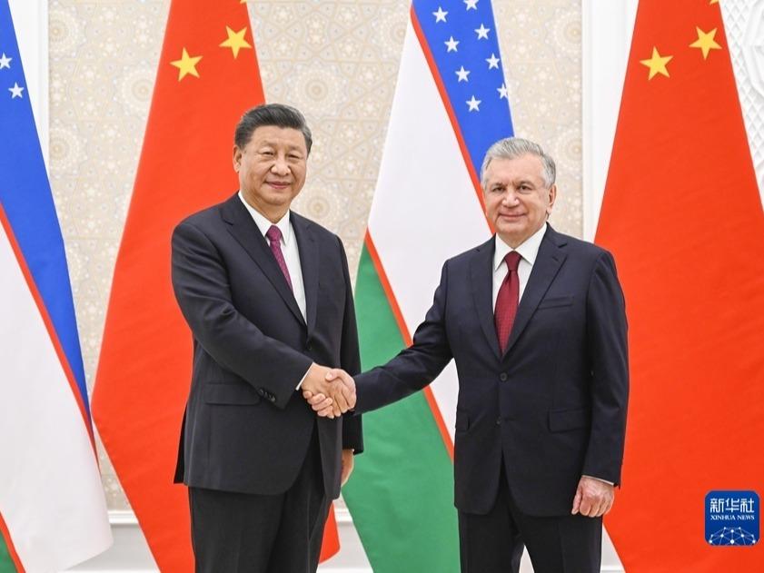 Xi Jinping Adakan Pembicaraan dengan Presiden Uzbekistan Mirziyoyev