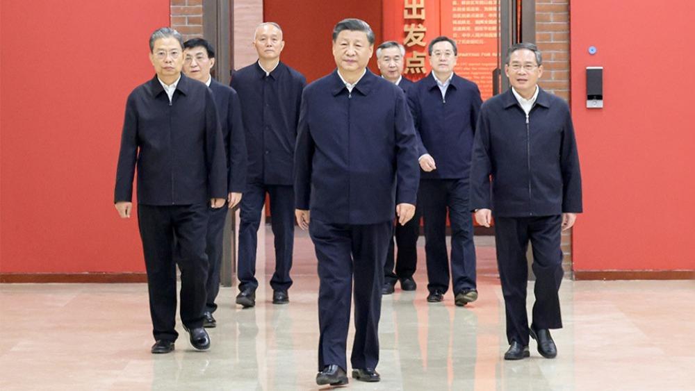 تأکید رهبر چین بر پایبندی به روحیه باشکوه تاسیس حزب و روحیه «یان‌آن»ا