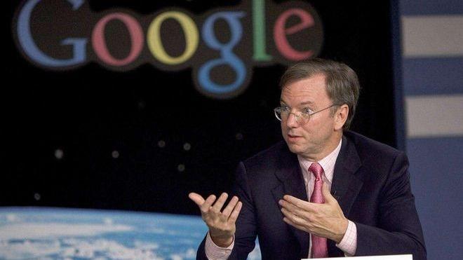 رسنه های آمریکایی: مدیر عامل سابق گوگل  با اغراق «تهدید هوش مصنوعی چینی» به منافع شخصی دست یافته استا