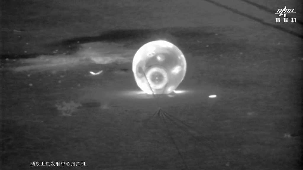 Chinas „Shenzhou-14“-Taikonauten landen auf der Erde