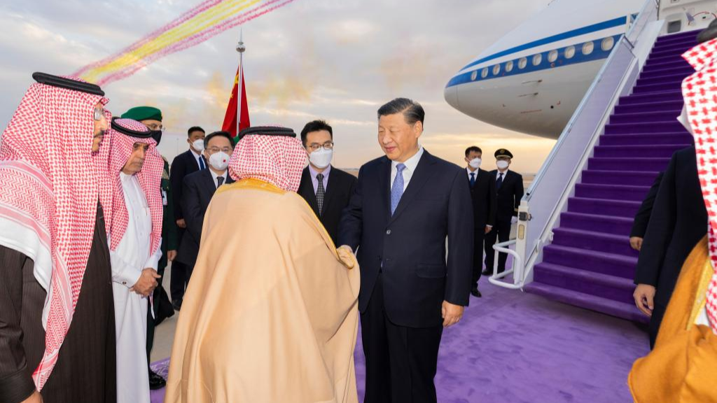 Arrivée du président chinois à Riyad pour le Sommet Chine-États arabes, le Sommet Chine-CCG et une visite d'État