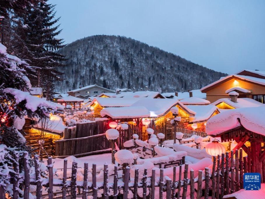 Pemandangan Kampung Salji Umpama Dunia Fantasi