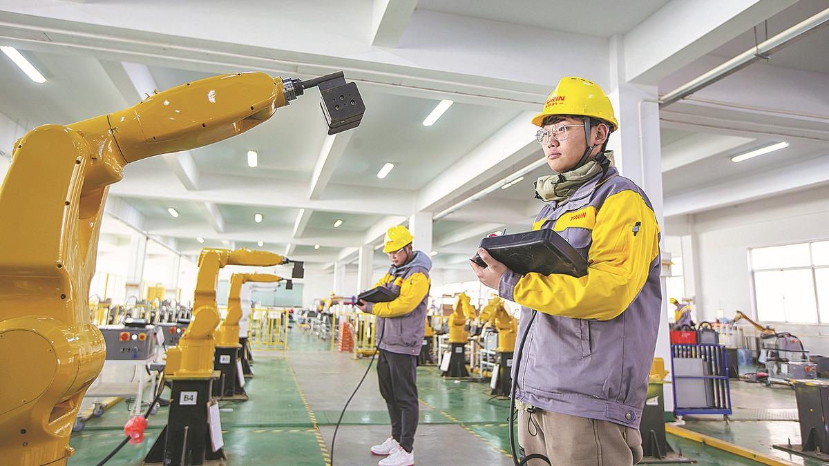 صعود چین به رتبه پنجم در رنکینگ جهانی تراکم رباتا