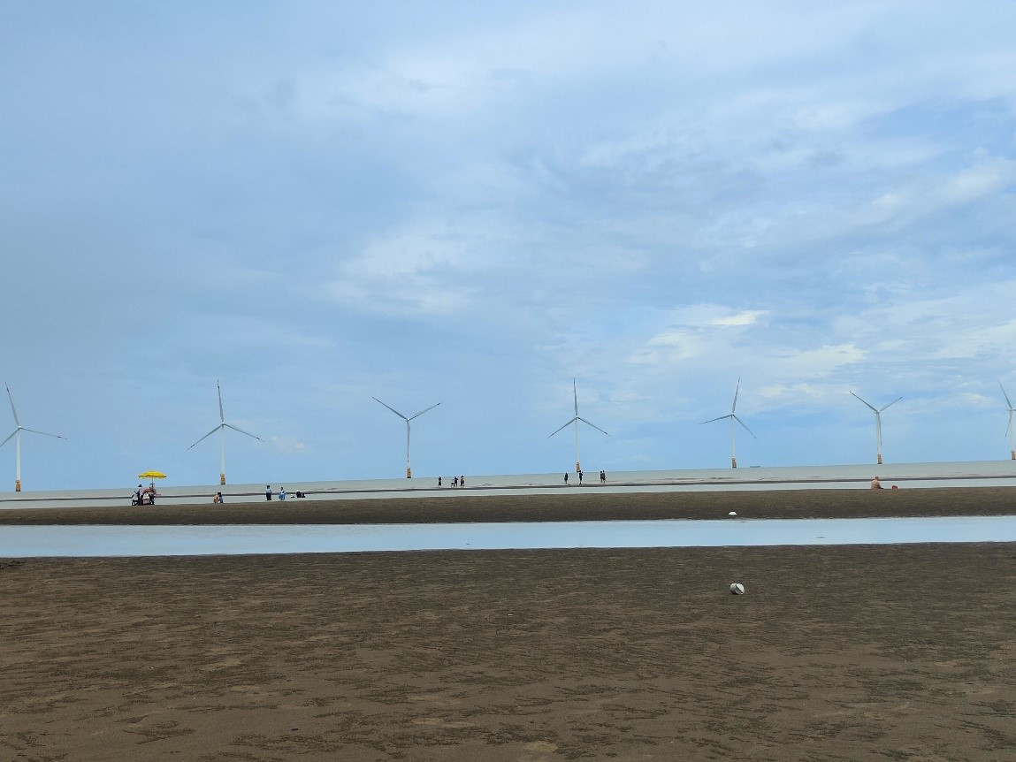 Power China entend desservir 90.000 ménages en énergie propre au Vietnam avec la construction du parc éolien Tra Vinh II