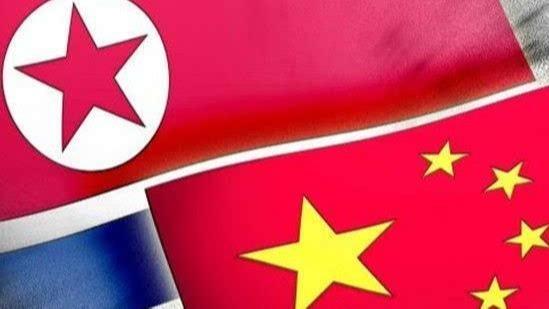 Ким Жон Ун Ши Жиньпинд баяр хүргэв