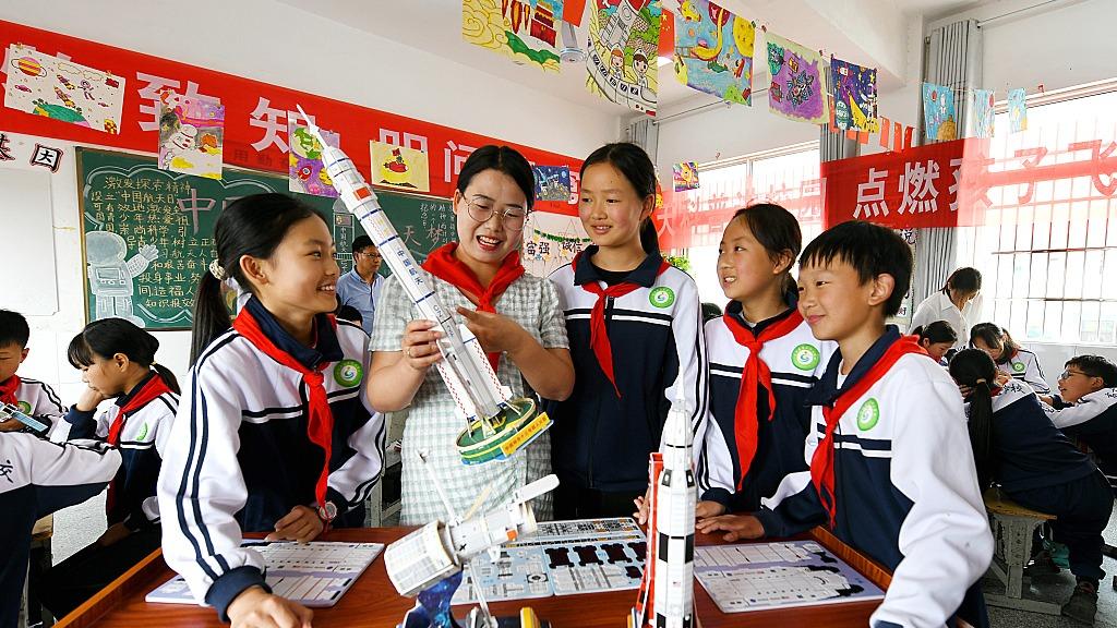चीनको अन्तरिक्ष दिवसको अवसरमा विभिन्न ठाउँमा प्रचार कार्यक्रम