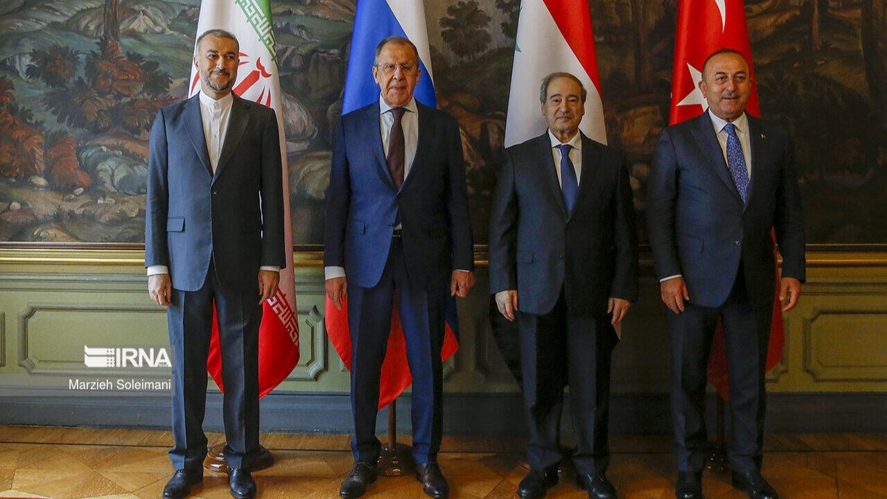 گفتگوی چهارجانبه وزرای خارجه روسیه، سوریه، ترکیه و ایران در مورد وضعیت سوریها