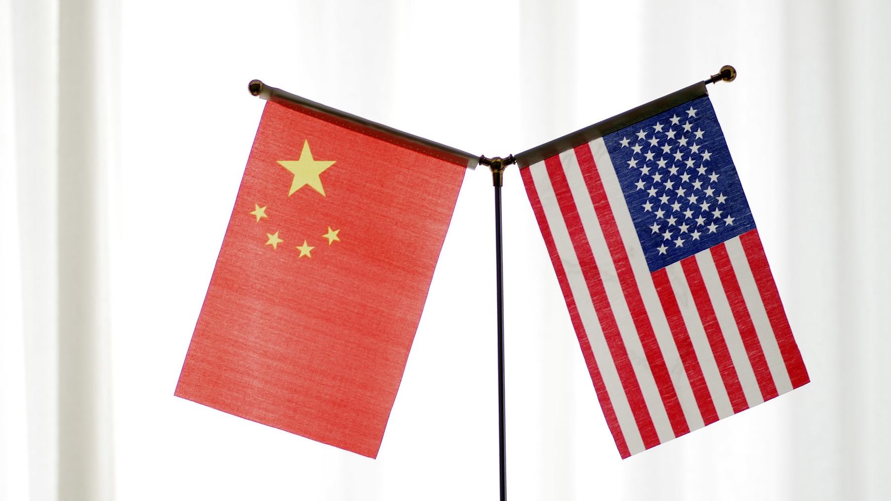 Tiongkok dan Amerika Serikat harus memperkuat komunikasi dan mengelola perbedaan dengan tepat