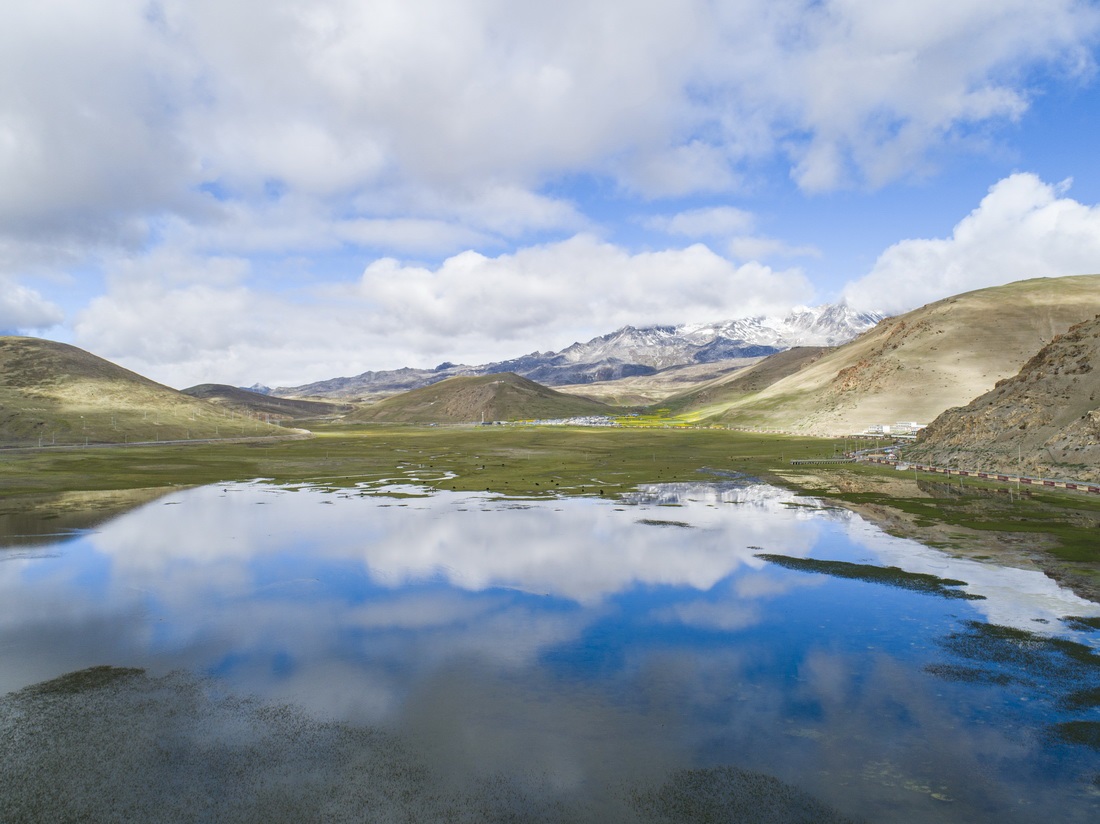 Pemandangan Cona di Wilayah Tibet Ibarat Lukisan