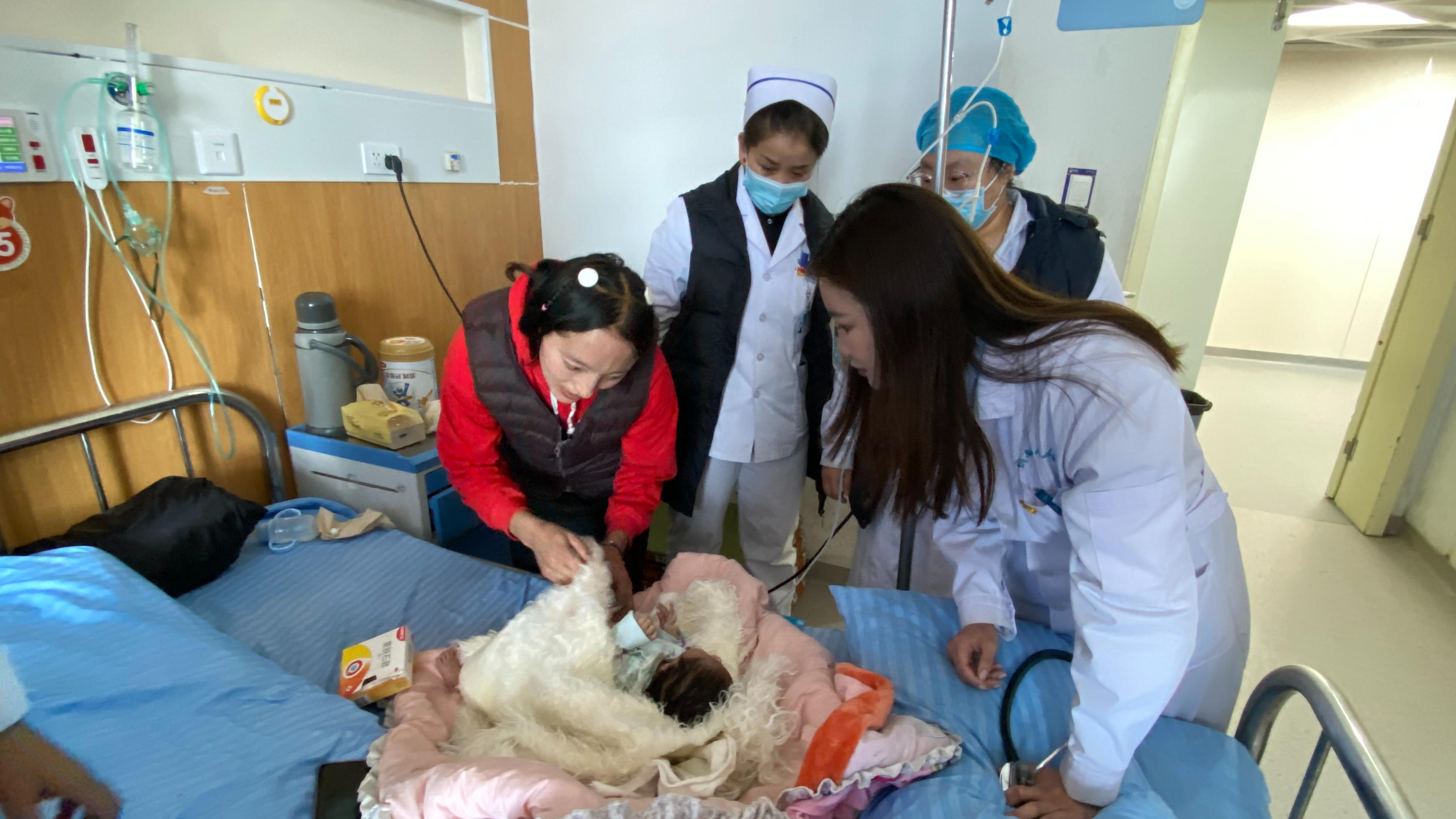 Guardiani Della Salute Dei Bambini Sull’altopiano Del Qinghai-Xizang