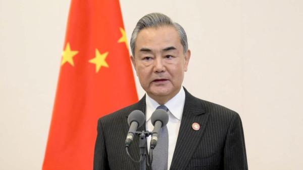 پاسخ وزیر خارجه چین به پرسش رسانه ها پیرامون دیدار سران چین و آمریکا در سانفرانسیسکوا
