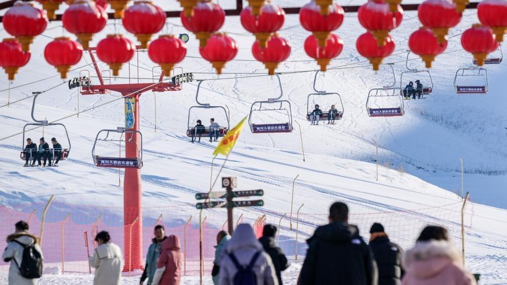 بازار داغ ورزش اسکی در شین جیانگ از دریچه دوربینا