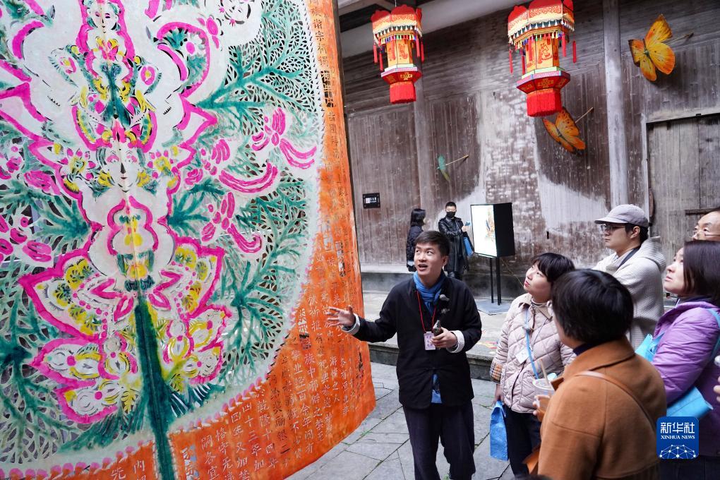 Pameran Kraftangan Kertas Buka Tirai di Kampung Nanping