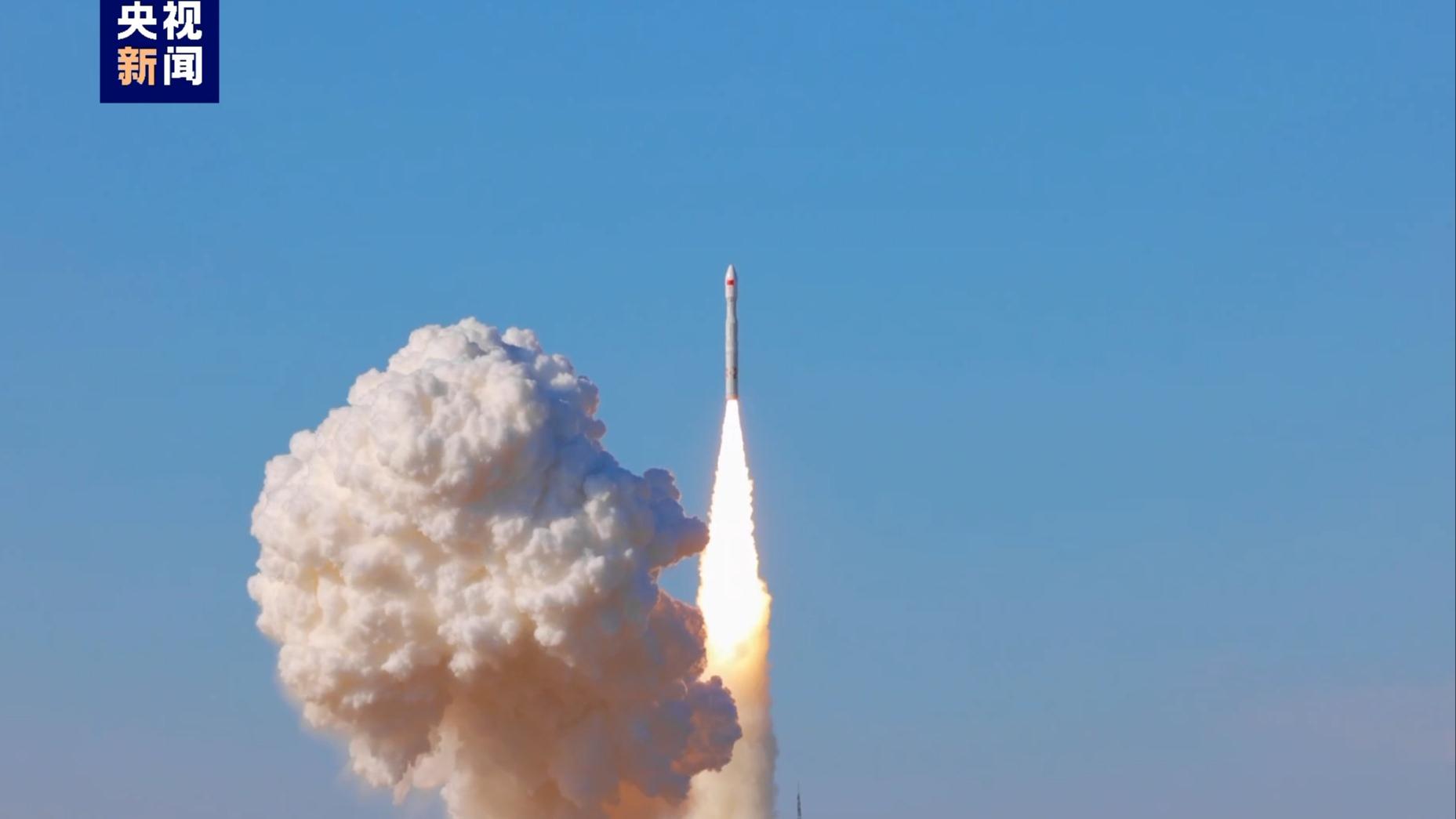 ५ उपग्रह बोकेको क्यारियर रकेटको सफल प्रक्षेपण
