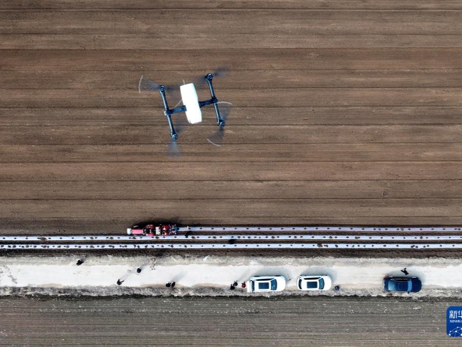 Penggunaan Dron Tingkatkan Keefisienan Kegiatan Pertanian
