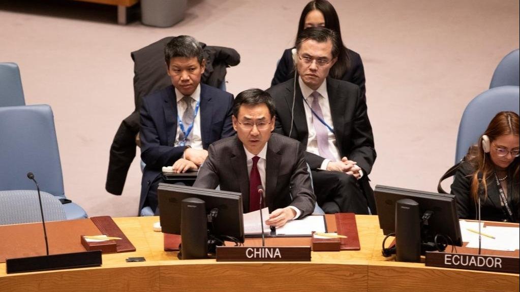چین در خصوص عدم توجه کامل به تازه‌ترین تحولات افغانستان ابراز تأسف کردا