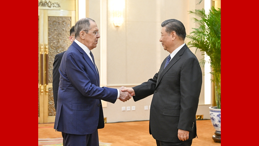 دیدار رهبر چین با وزیر خارجه روسیه در پکنا
