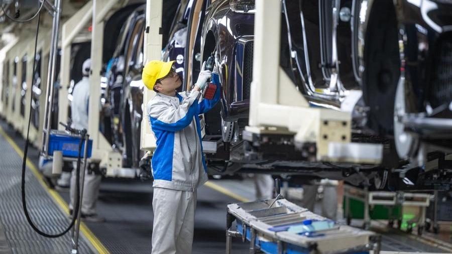رشد قدرتمند صنعت خودروی چین طی 3 ماه نخست 2024ا